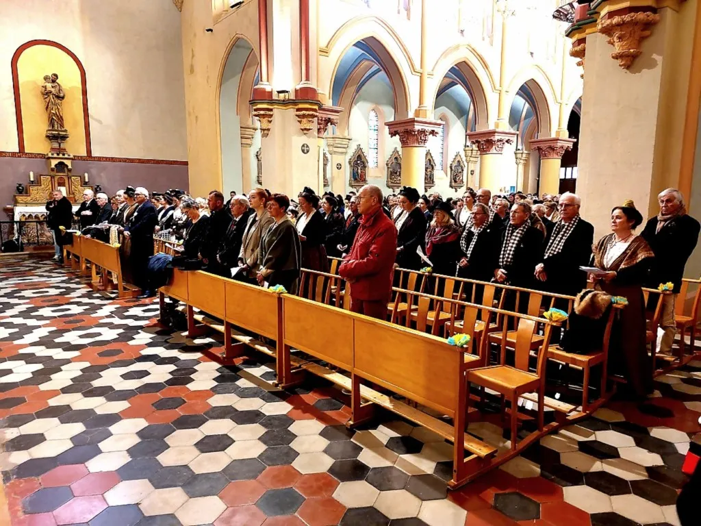37e hommage Mlle Fanfonne Guillierme et au Gens de la Bouvino
